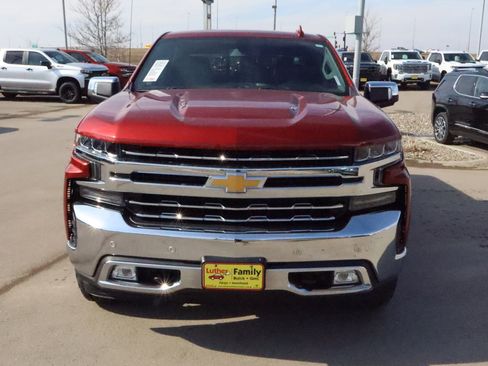 Used 2019 Chevrolet Silverado 1500 LTZ AWD/4WD image 2