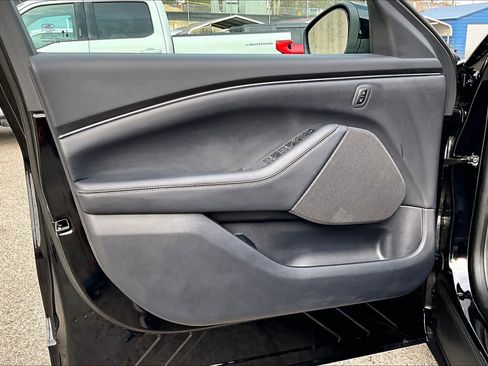 Used 2025 Ford Mustang Mach-E Select image 26