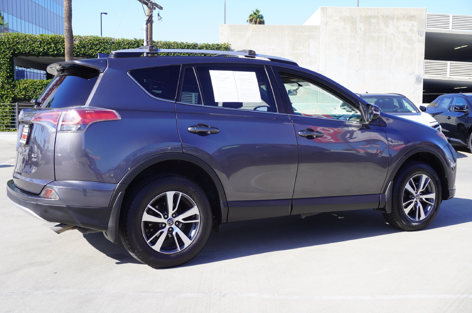 Used 2016 Toyota RAV4 XLE AWD/4WD image 6