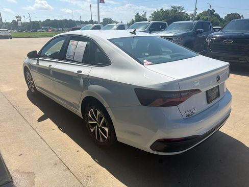 Used 2024 Volkswagen Jetta S FWD image 4