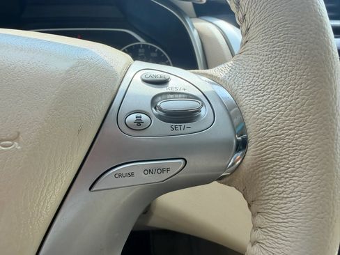 Used 2015 Nissan Murano Platinum w/ Platinum Technology Package FWD image 14