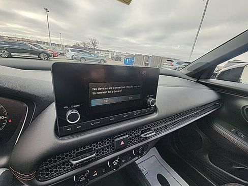 Certified 2025 Honda HR-V Sport image 19