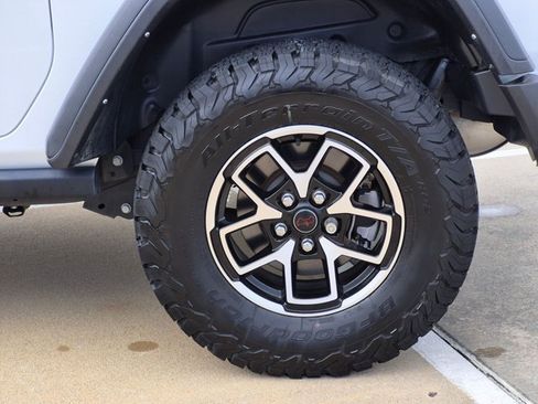 Used 2024 Jeep Wrangler Rubicon AWD/4WD image 18