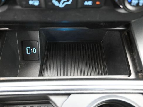 Used 2022 Ford F350 XLT w/ XLT Premium Package image 29