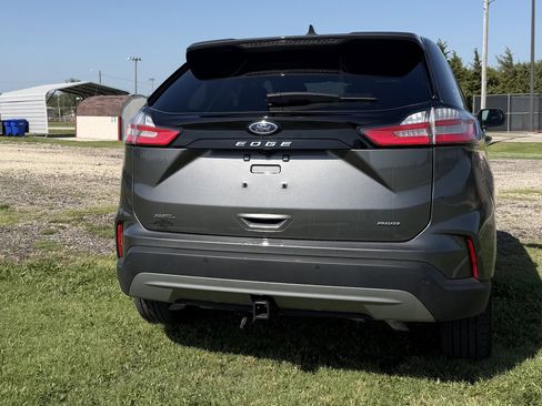 Used 2023 Ford Edge SEL w/ Convenience Package AWD/4WD image 6