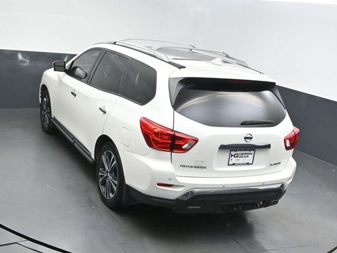 Used 2019 Nissan Pathfinder Platinum image 33