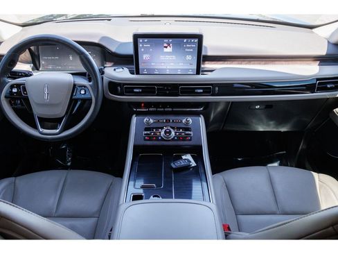 Used 2023 Lincoln Aviator Reserve w/ Equipment Group 201A AWD/4WD image 12
