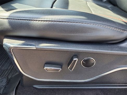 Used 2023 Ford F150 Lariat w/ Equipment Group 502A High image 8