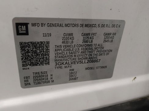 Used 2020 GMC Terrain SLT w/ LPO, Floor Liner Package AWD/4WD image 33