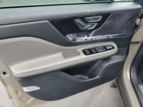 New 2025 Lincoln Corsair Grand Touring w/ Towing Package image 9