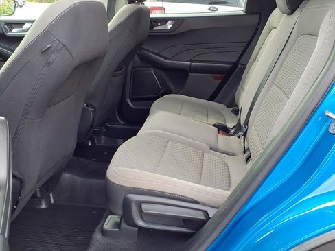 Used 2021 Ford Escape SE w/ SE Sport Appearance Package image 11