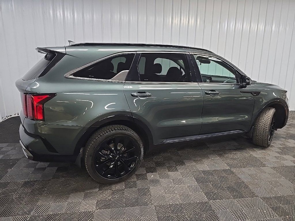 Used 2021 Kia Sorento EX AWD/4WD image 3