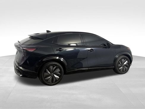 Used 2024 Nissan Ariya AWD image 7