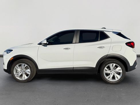 Used 2024 Buick Encore GX Preferred w/ Comfort Package image 2