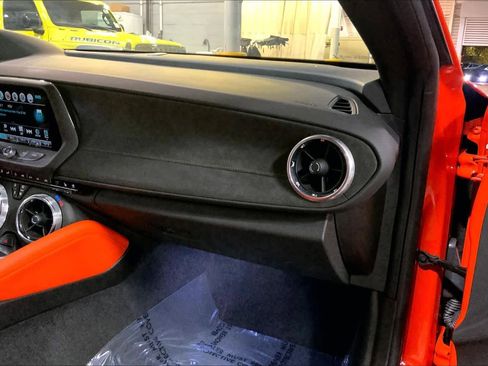 Used 2018 Chevrolet Camaro SS w/ Hot Wheels Edition image 15