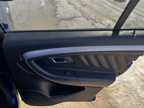 Used 2015 Ford Taurus SEL w/ Equipment Group 201A image 27