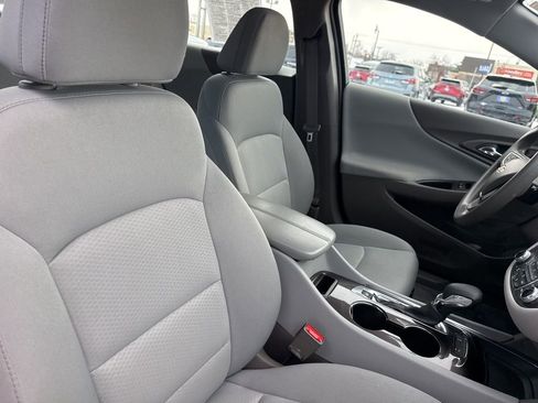 Used 2024 Chevrolet Malibu LT image 34