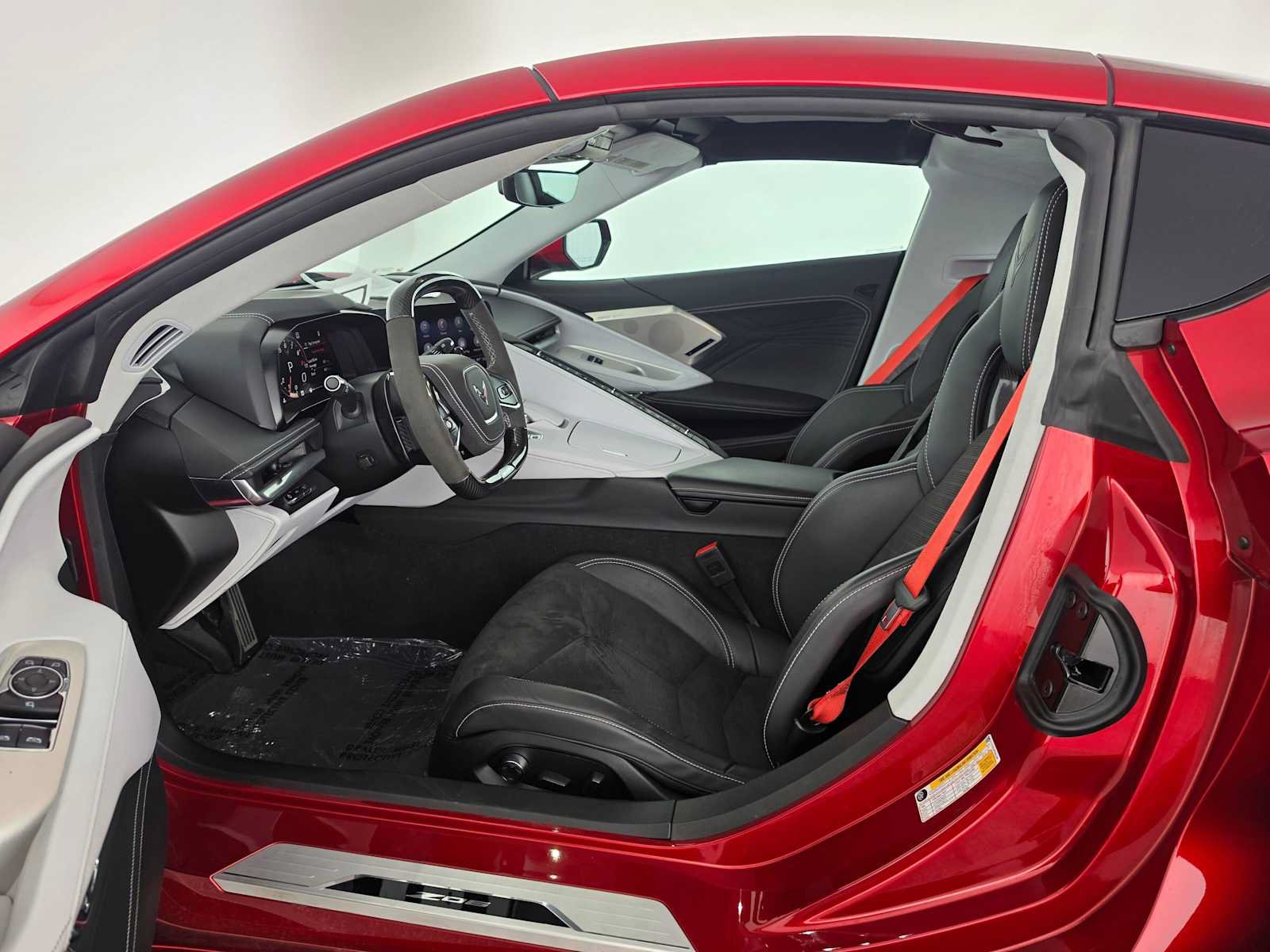 Used 2023 Chevrolet Corvette Z06 RWD image 20