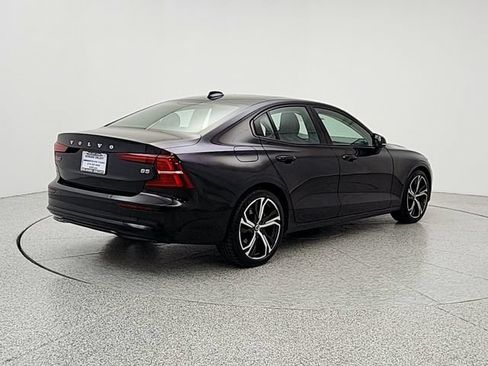 Used 2024 Volvo S60 B5 Core w/ Climate Package FWD image 5