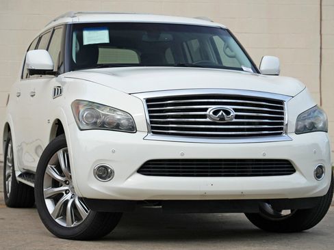 Used 2014 INFINITI QX80 4WD w/ Theater Package image 2