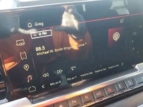 Used 2022 GMC Sierra 1500 SLT w/ SLT Premium Plus Package image 21