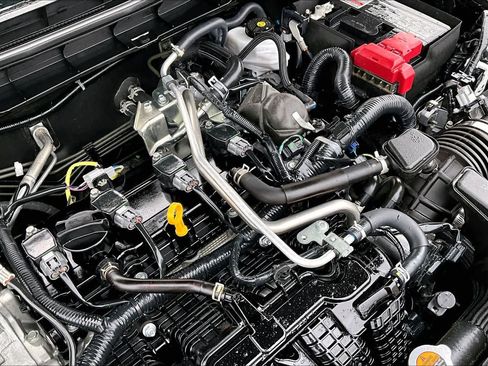 Certified 2025 Nissan Altima 2.5 SR FWD image 32