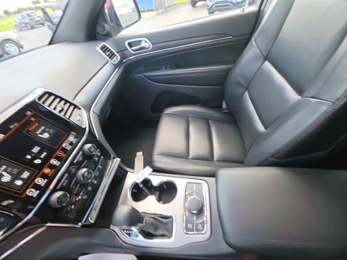 Used 2021 Jeep Grand Cherokee Limited AWD/4WD image 24