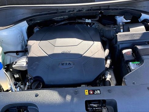Used 2019 Kia Sorento LX image 31