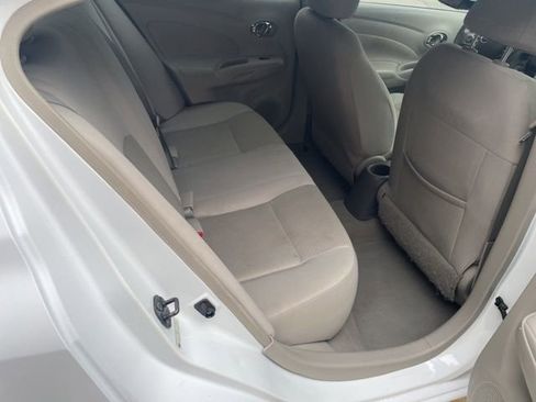 Used 2012 Nissan Versa SL image 17