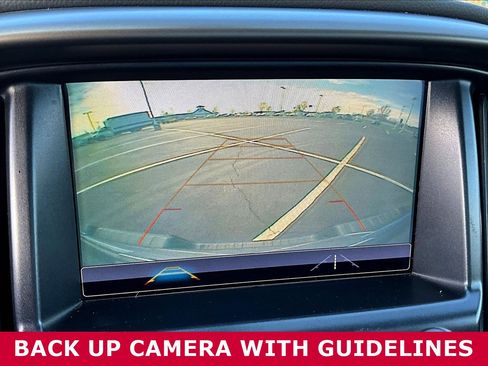 Used 2018 Chevrolet Colorado Z71 image 16