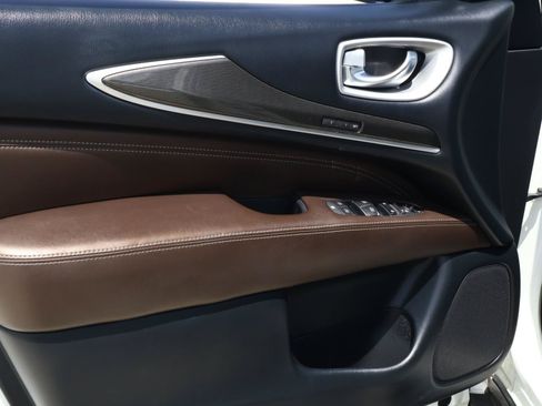 Used 2020 INFINITI QX60 Luxe w/ Essential Package FWD image 15