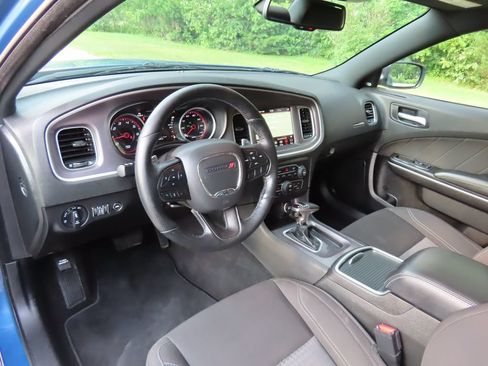 Used 2021 Dodge Charger SXT w/ Driver Convenience Group AWD/4WD image 19