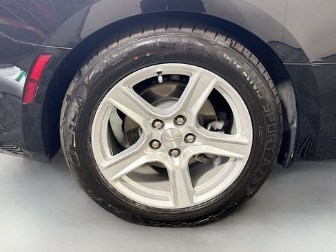 Used 2023 Chevrolet Camaro LT image 31