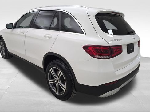 Used 2020 Mercedes-Benz GLC 300 4MATIC image 7
