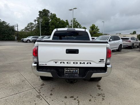 Used 2021 Toyota Tacoma TRD Off-Road AWD/4WD image 6