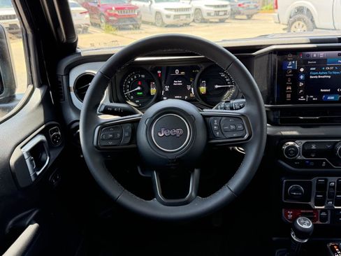 Used 2025 Jeep Wrangler Unlimited Sport S 4xe AWD/4WD image 19