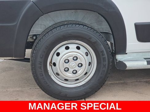 Used 2025 RAM ProMaster 2500 w/ U-Haul Equipment Group FWD image 37