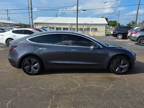 Used 2019 Tesla Model 3 RWD image 5