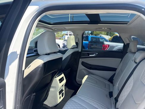 Used 2023 Ford Edge Titanium w/ Equipment Group 301A AWD/4WD image 17