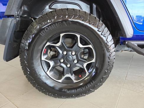 Used 2018 Jeep Wrangler Unlimited Sport AWD/4WD image 10