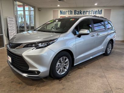 Certified 2025 Toyota Sienna XLE