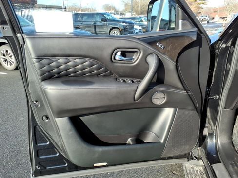 Certified 2024 INFINITI QX80 Sensory image 12