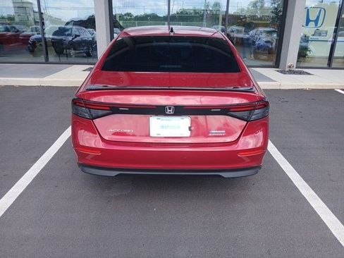 Used 2023 Honda Accord Sport image 8