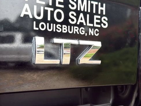 Used 2017 Chevrolet Silverado 2500 LTZ w/ Duramax Plus Package AWD/4WD image 12