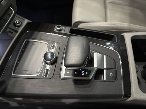 Used 2019 Audi Q5 2.0T Premium Plus image 23