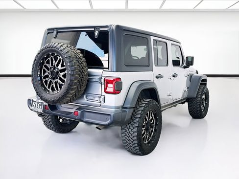 Used 2020 Jeep Wrangler Unlimited Sport AWD/4WD image 4