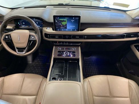 Certified 2023 Lincoln Aviator Reserve w/ Equipment Group 201A image 12