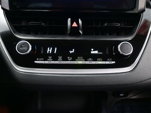 Used 2024 Toyota Corolla LE image 19