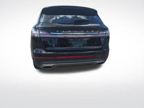 Used 2022 Lincoln Nautilus Reserve FWD image 4