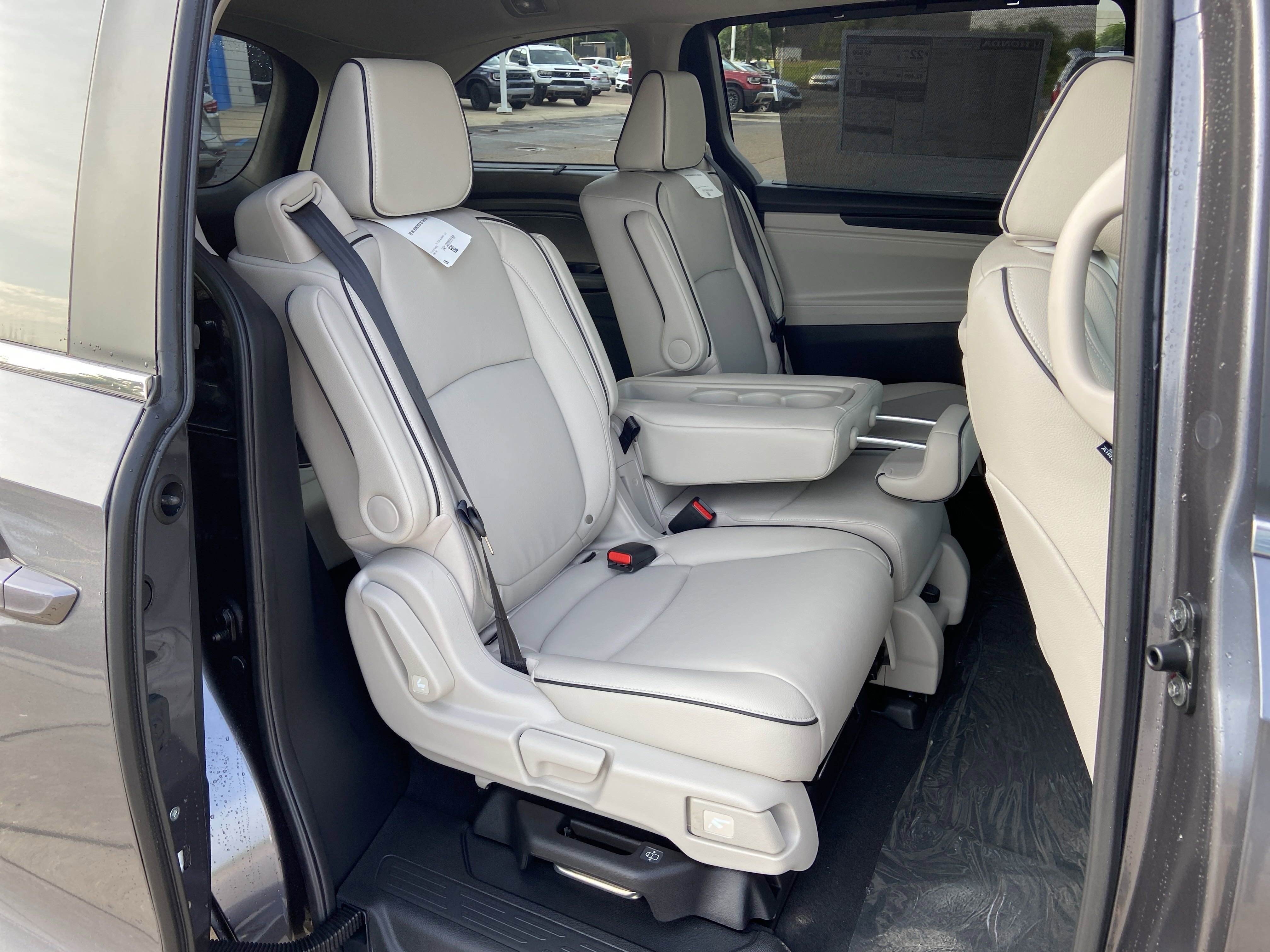 New 2027 Honda Odyssey Touring image 18
